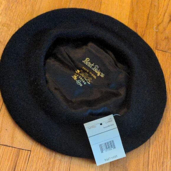 NWT Basque Beret 100% wool French Black Wool Beret